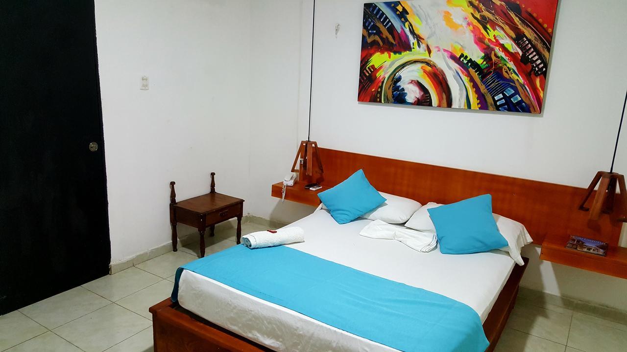 Hotel Marbella Tradition Cartagène Extérieur photo